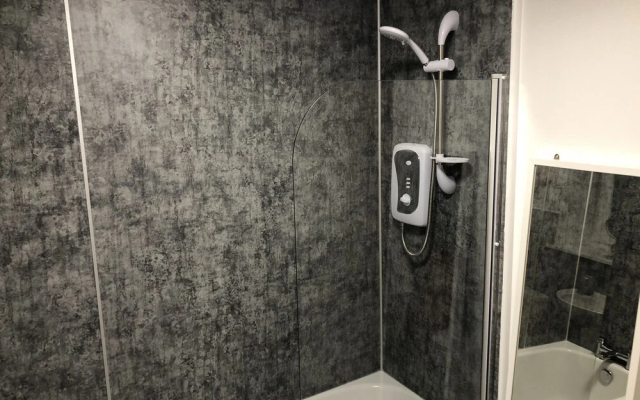 Large Apartment GLA Airport