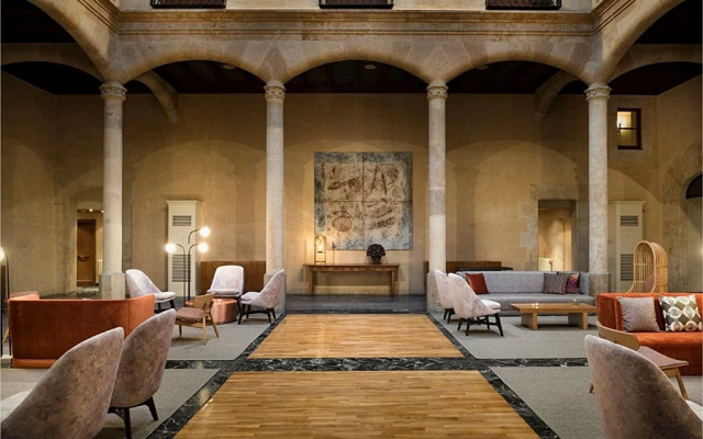 Nh Palacio De Castellanos