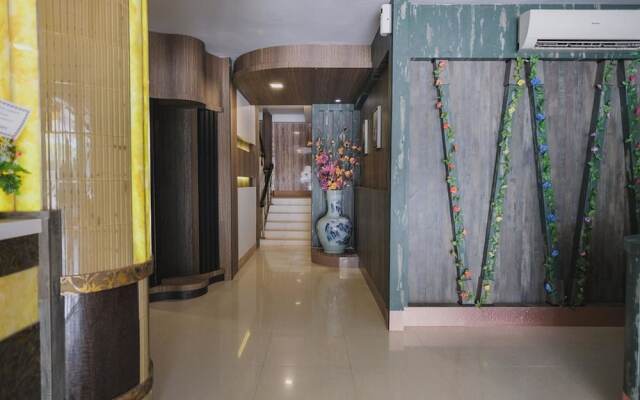 RedDoorz Plus near Pantai Coastarina 2