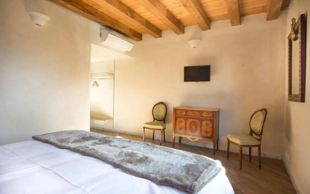Conte Federico Apartments