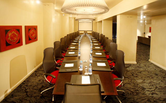 Protea Hotel Fire & Ice by Marriott Cape Town