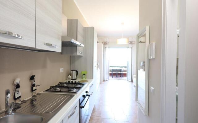 Pietrenere APT with Balcony 120m from the Sea