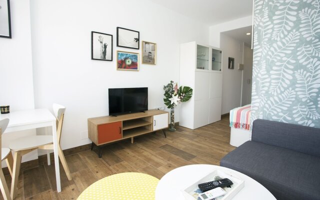 Lovely Quiet & Center Sea Views