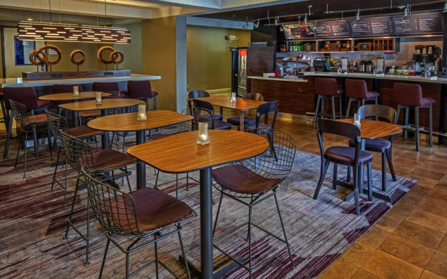 Courtyard by Marriott Memphis Germantown