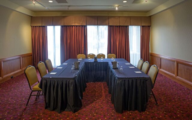Red Lion Hotel & Conference Center - Seattle/Renton