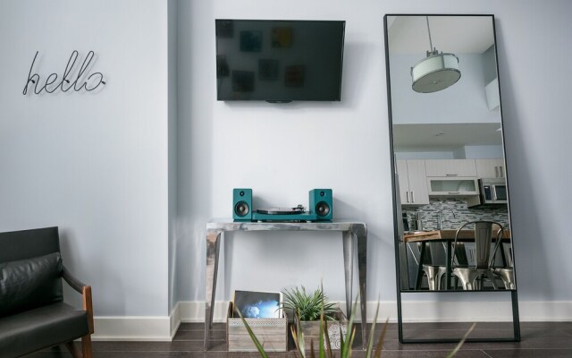 Playful 1BR in Festival Quarter