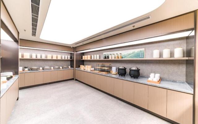 Ji Hotel Tonghua Railway Station Plaza