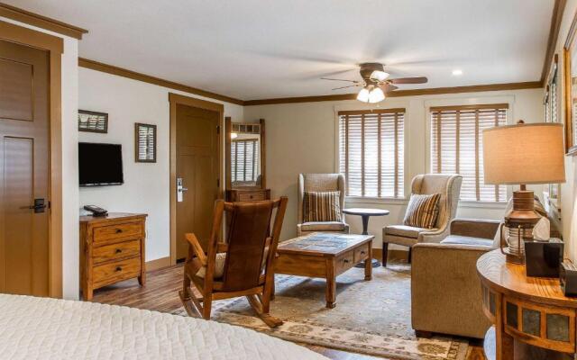 Sierra Sky Ranch, an Ascend Hotel Collection