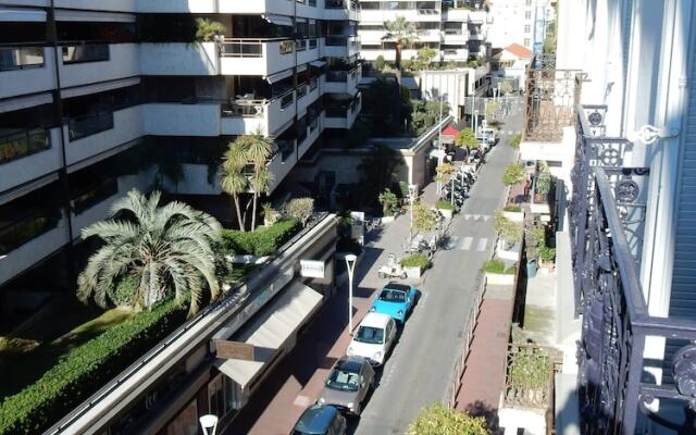 3B Apartment - 19 Rue des Etats Unis