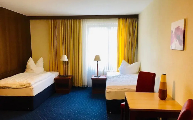 Hotel Regina - DG drei D.G. GmbH
