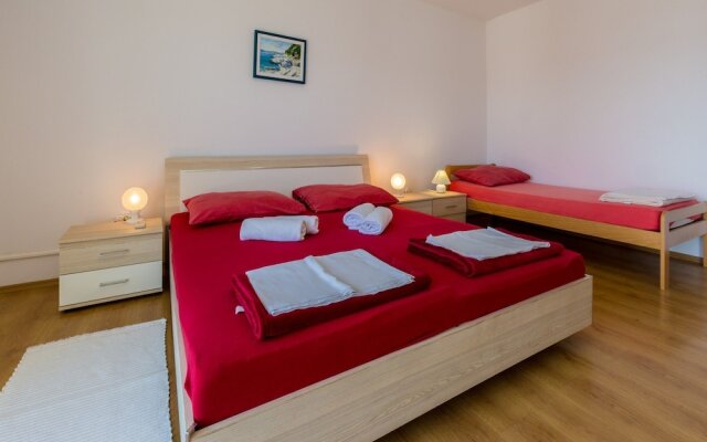 Apartment MLADEN