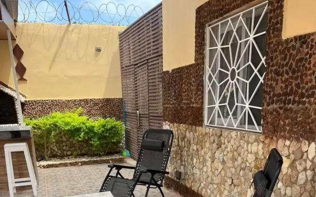 Sendou Cabano Villa Sleeps 6 With Parking