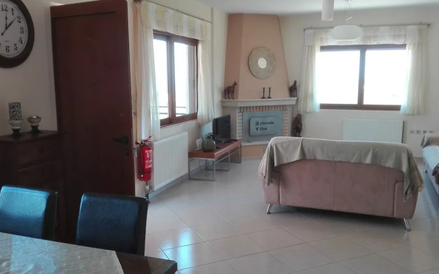 Villa Stefanos, Sea View, Private Pool, Near Sea