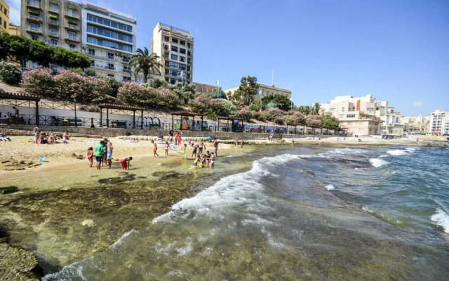 Getawaysmalta - Fleur Penthouse With 2 Bedrooms in Sliema