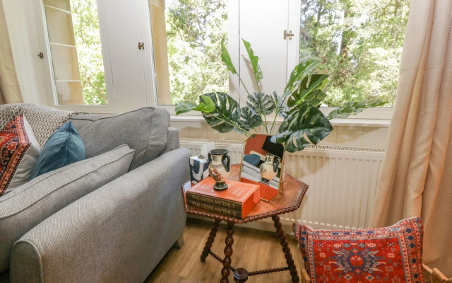 The Coach House - Holmwood