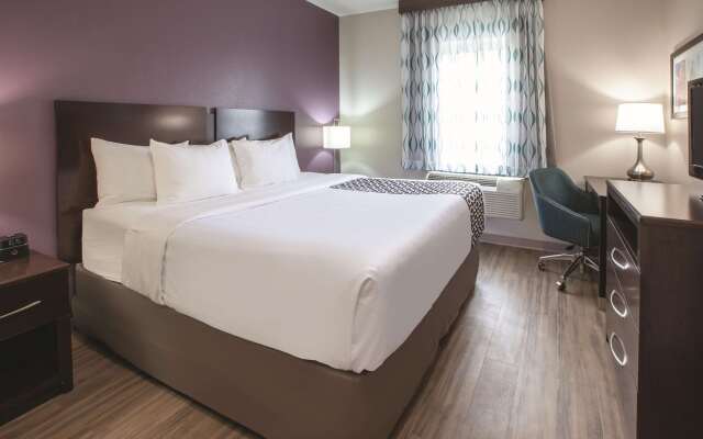 La Quinta Inn & Suites by Wyndham New Cumberland-Harrisburg