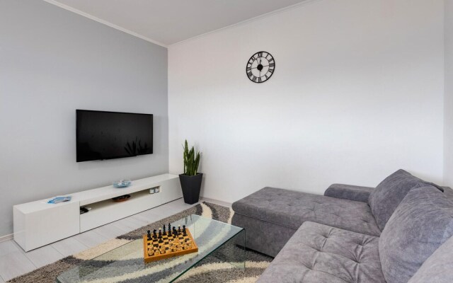 Amazing Home in Dramalj With Wifi and 2 Bedrooms