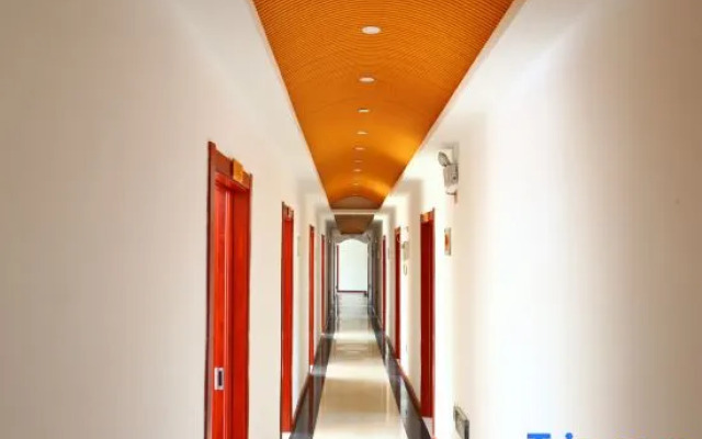 Wuchang Xuegu Jinxiu Inn
