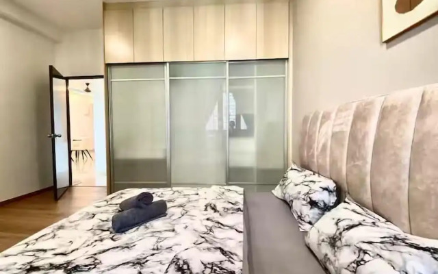 Rooftop Pool Jalan Landmark Apartments