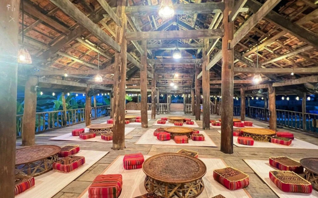 Mini Dien Bien Riverside Hotel - Lang Thai