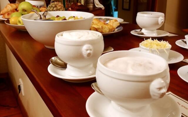 Harfield Guest Villa