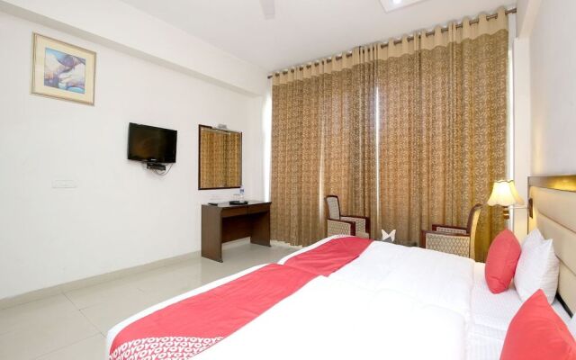 OYO 13876 AA Hotel and Resorts