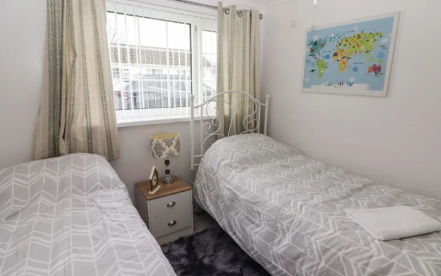 13 Gower Holiday Village