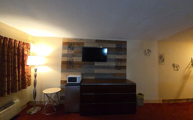 Chesaning Inn & Suites