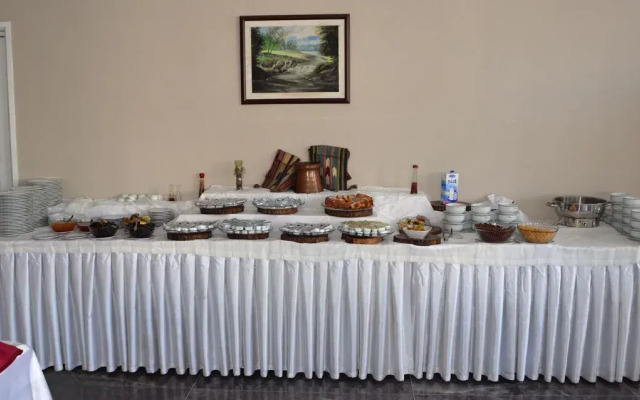 Ayintap Hotel