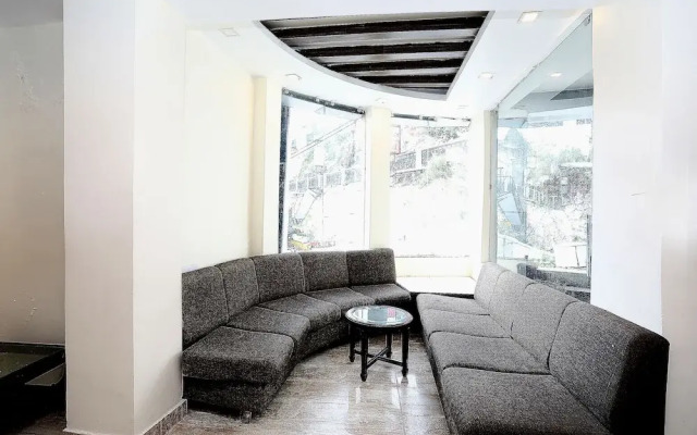 OYO 1722 Hotel Howard