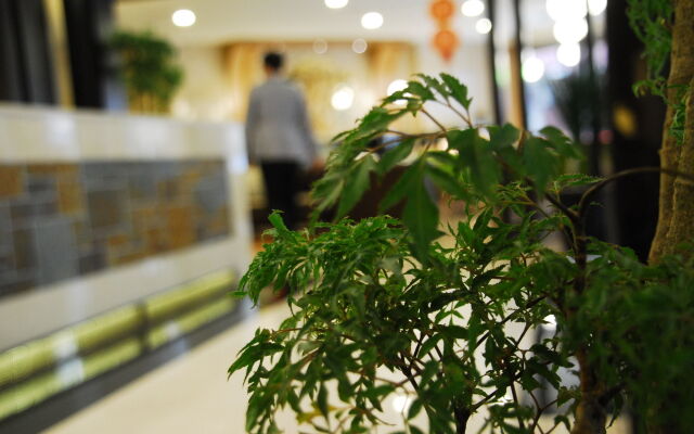 Maple Hotel