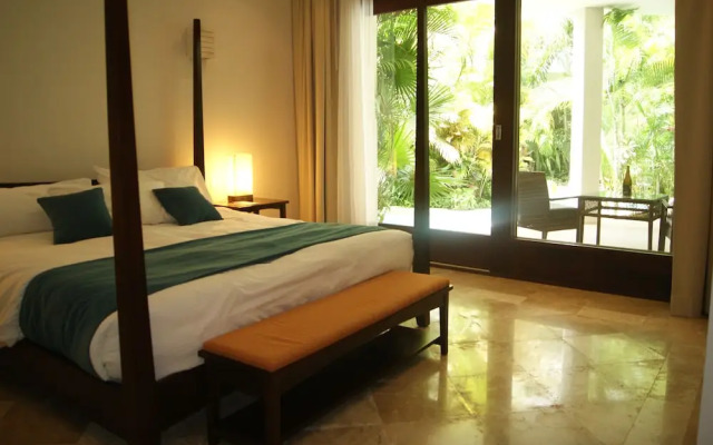 Mak Nuk Village Tulum II - Clothing Optional