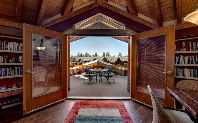 Downtown Penthouse 4 Bedroom Condo