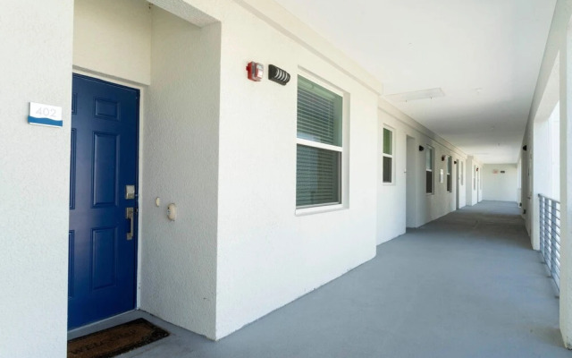 3180 PC - 402 - Storey Lake