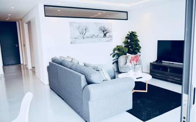 Modern 1 Bedroom Apartment in Cape Town