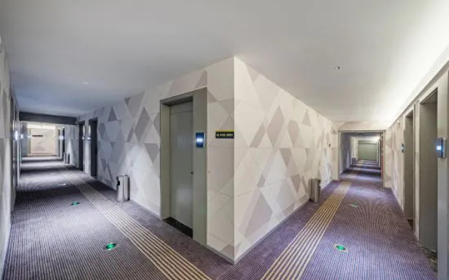 7Days Inn Hotel (Nanchangxizhan Beiguangchang)