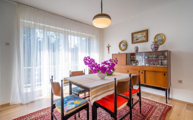 Nice Apartment in Premantura With 2 Bedrooms and Wifi