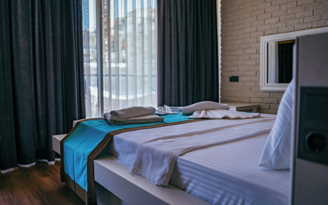 Sevilla Hotel & Lounge - Adults Only