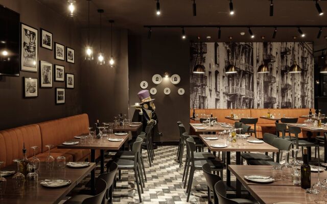 115 The Strand Hotel by NEU Collective