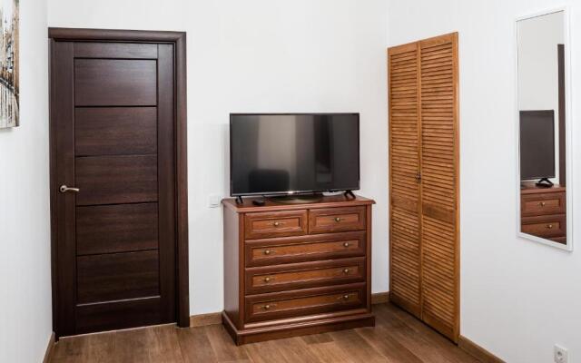 Romari площа Міцкевича