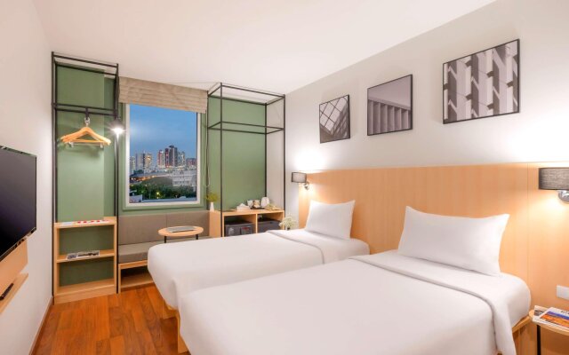 ibis Bangkok Sathorn