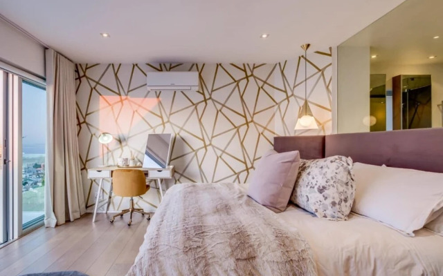 Belle View Villa in Green Point