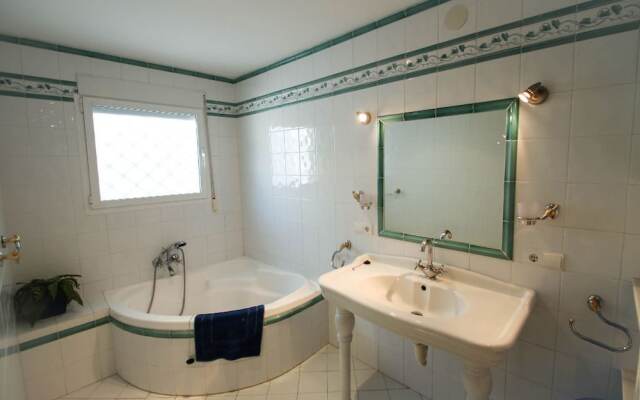 Suerte - sea view villa with private pool in Moraira