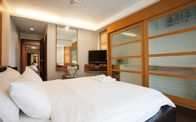 3C - 2 Bedroom Downtown Apartment With Shared Pool