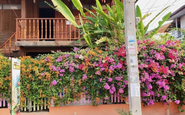 Siriwan House