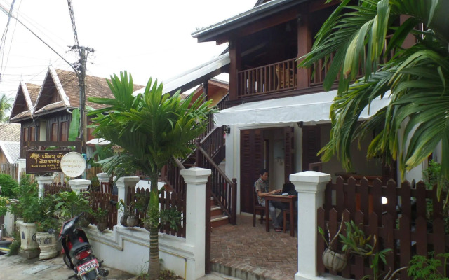 Peninsula Villas