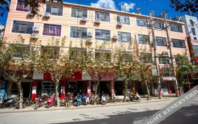 Yimen Sijichun Hotel