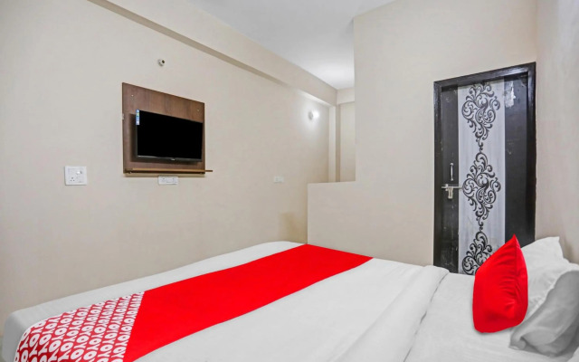 OYO Flagship 80629 Royal Tree