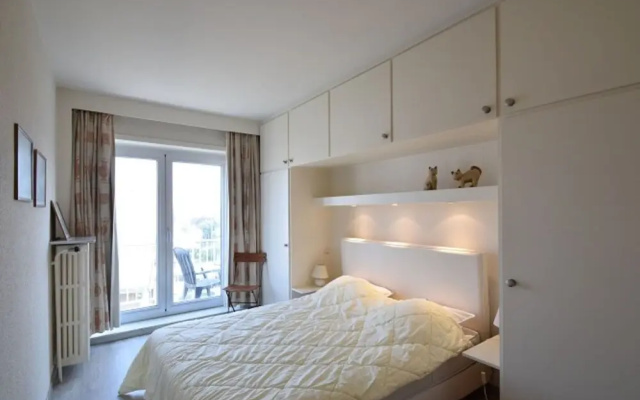 Sleek Apartment w/ Dual Terraces