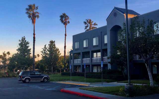 SureStay Hotel by Best Western Ontario Airport